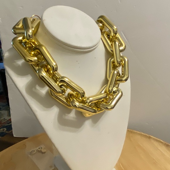 Gold Chunky Chain Necklace - Picture 2 of 7